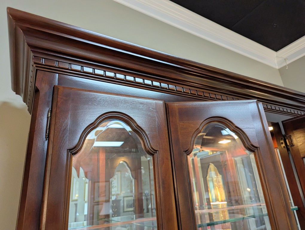 Sumter Mahogany China Cabinet Sumter Mahogany China Cabinet