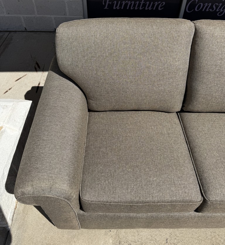 New Hickory-Fry Light Brown Upholstered Sofa New Hickory-Fry Light Brown Upholstered Sofa