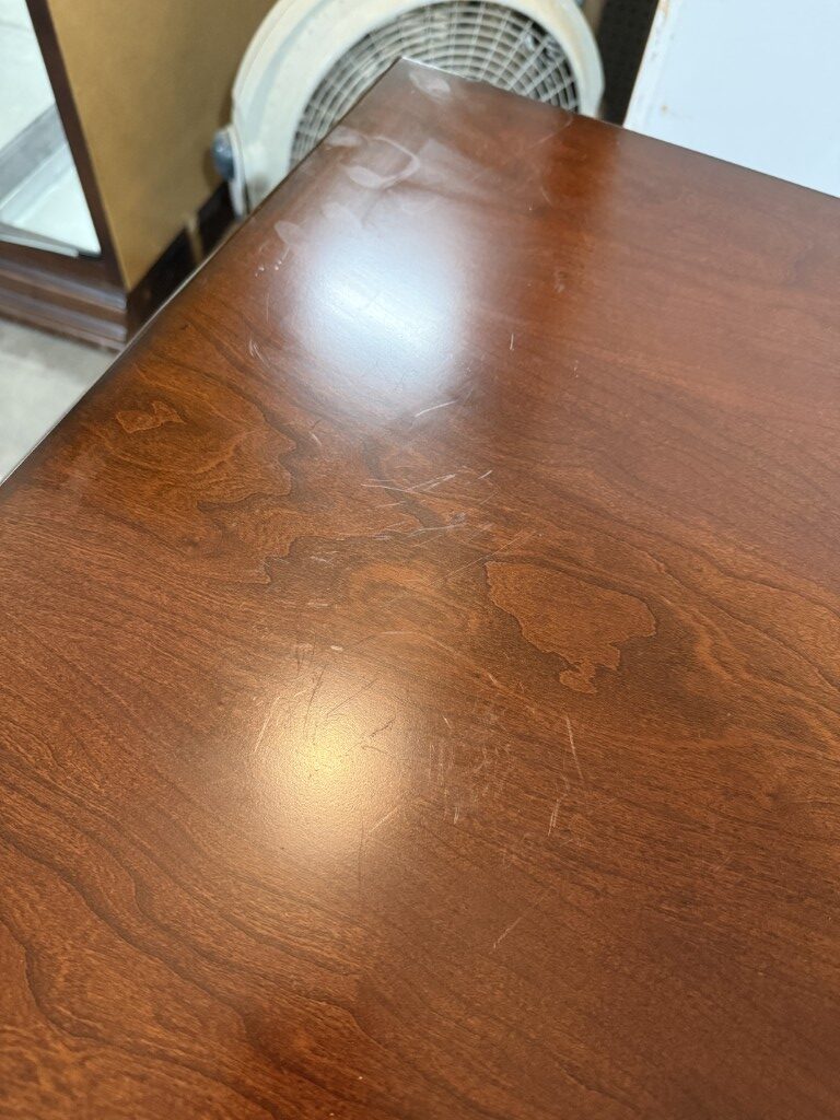 Riverside Furniture Traditional Petite Executive Desk Riverside Furniture Traditional Petite Executive Desk