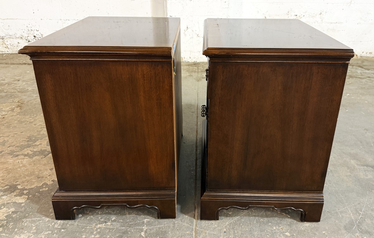 Pair of Drexel 18th Century Collection Nightstands Pair of Drexel 18th Century Collection Nightstands