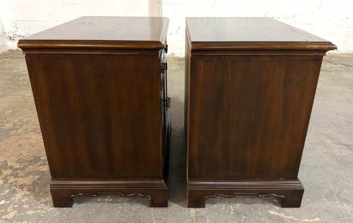 Pair of Drexel 18th Century Collection Nightstands Pair of Drexel 18th Century Collection Nightstands