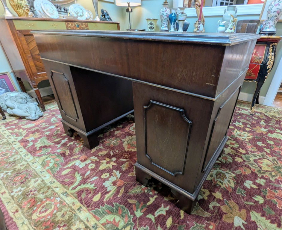Antique English Mahogany Leather Top Desk Antique English Mahogany Leather Top Desk