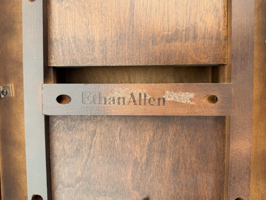 Ethan Allen Solid Cherry Queen Anne Tea Table Ethan Allen Solid Cherry Queen Anne Tea Table