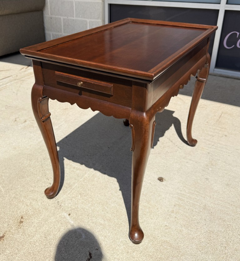 Ethan Allen Solid Cherry Queen Anne Tea Table Ethan Allen Solid Cherry Queen Anne Tea Table