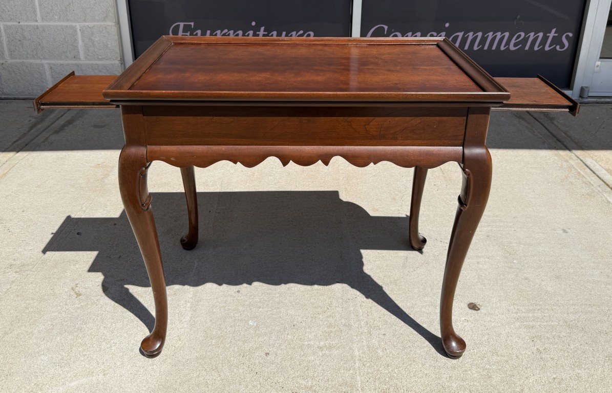 Ethan Allen Solid Cherry Queen Anne Tea Table Ethan Allen Solid Cherry Queen Anne Tea Table