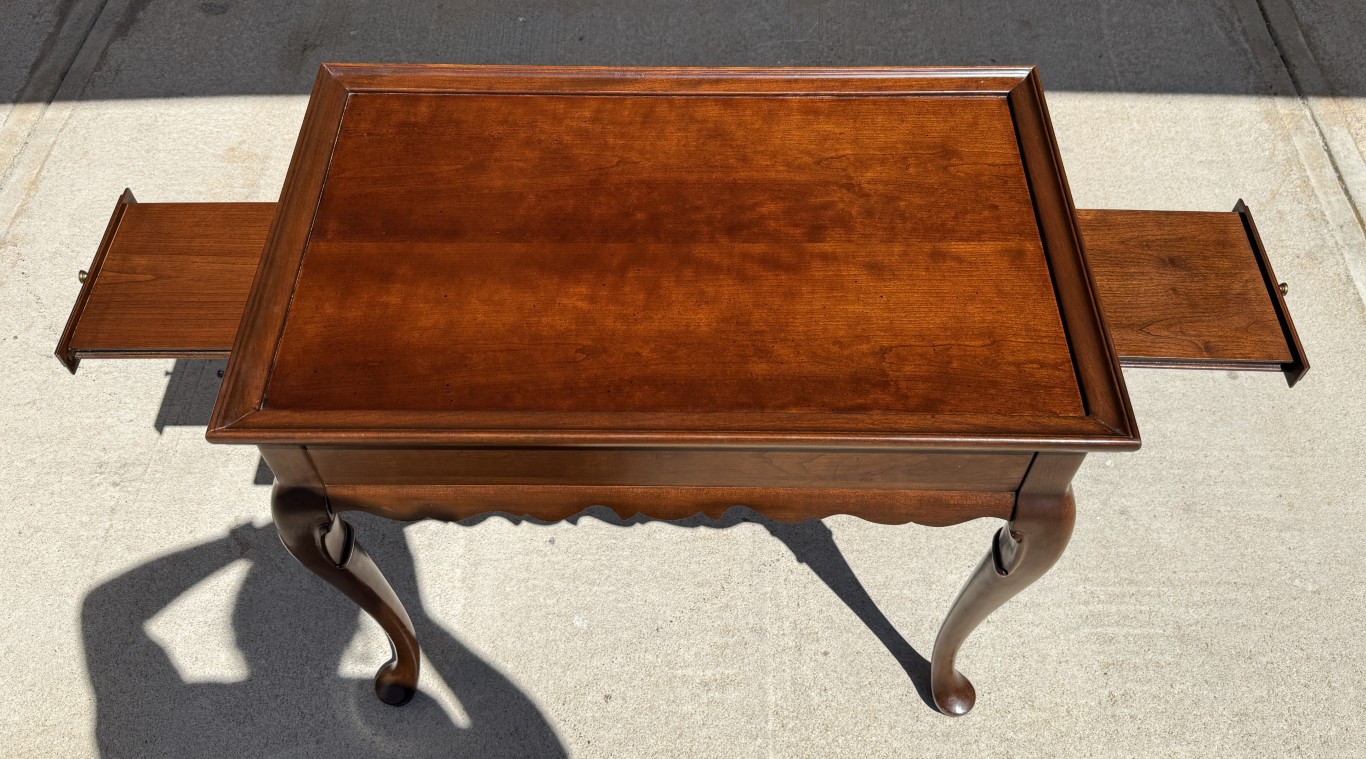 Ethan Allen Solid Cherry Queen Anne Tea Table Ethan Allen Solid Cherry Queen Anne Tea Table